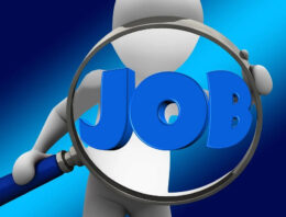 Attirer l’attention du recruteur : comment présenter un CV percutant ?