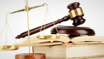 Quelle est la différence entre un cabinet d’avocat et un conseil juridique en ligne ?