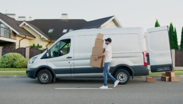 Comment réussir l’opération d’arrimage de charge sur un véhicule