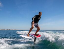 Tout ce qu’il faut savoir sur le surf foil