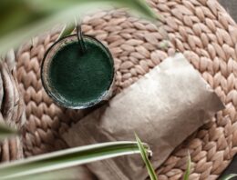 Spiruline : un super-aliment naturel aux multiples vertus pour le bien-être
