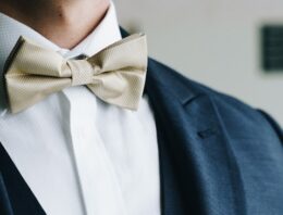 Nœud papillon homme : comment l’adopter selon son style vestimentaire