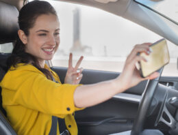 Avantages de l&rsquo;apprentissage du code de la route à distance pour les futurs conducteurs