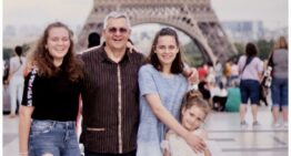 Séance photo familiale dans les lieux emblématiques de Paris